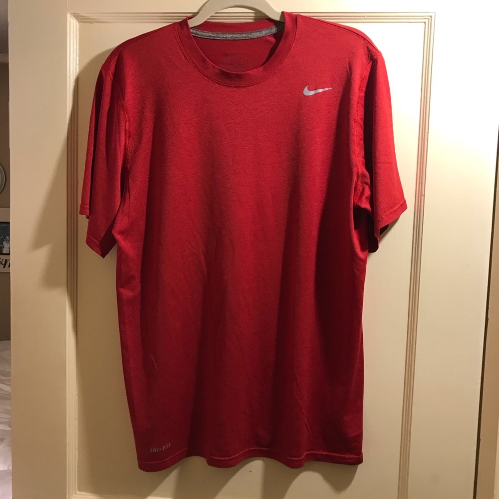 Nike Dry Fit | Men’s size L
